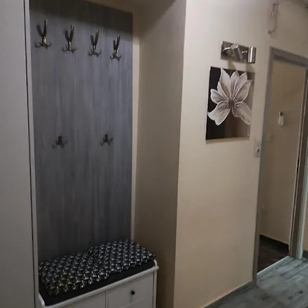 Knausz Надьканижа